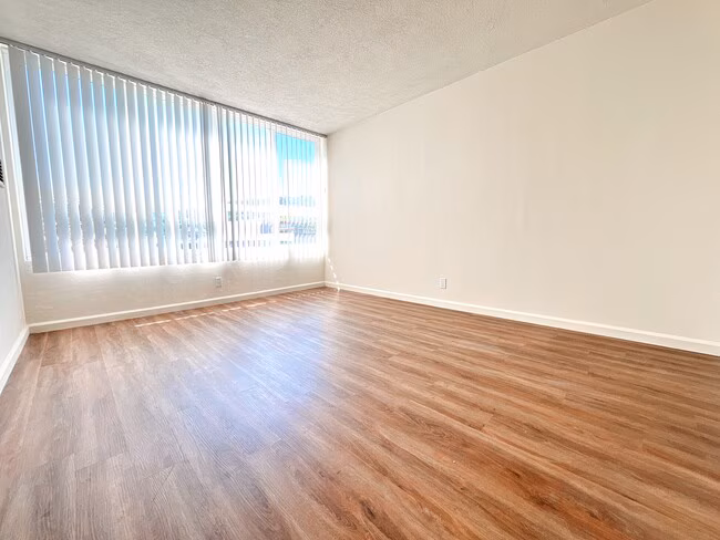 3633 Colegrove Apartments photo 5