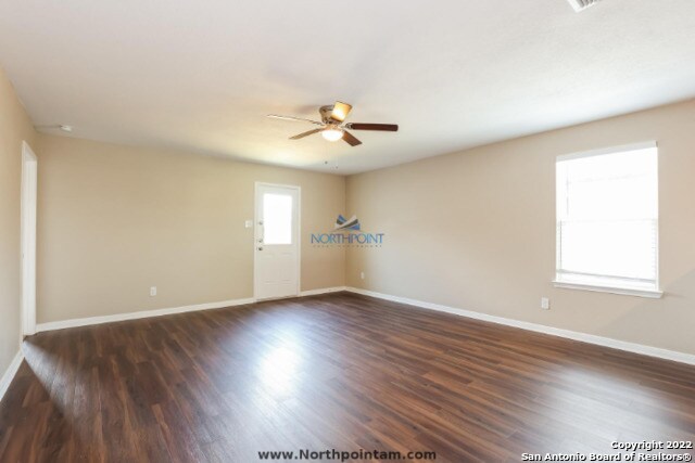 3215 Rosalind Way San Antonio, TX 78222 photo 5