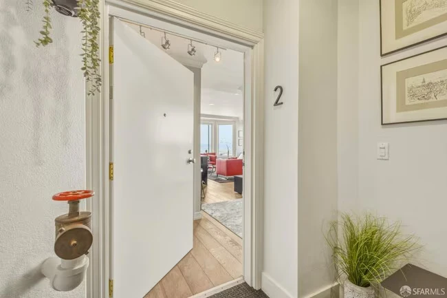 748 North Point St San Francisco, CA 94109 photo 5