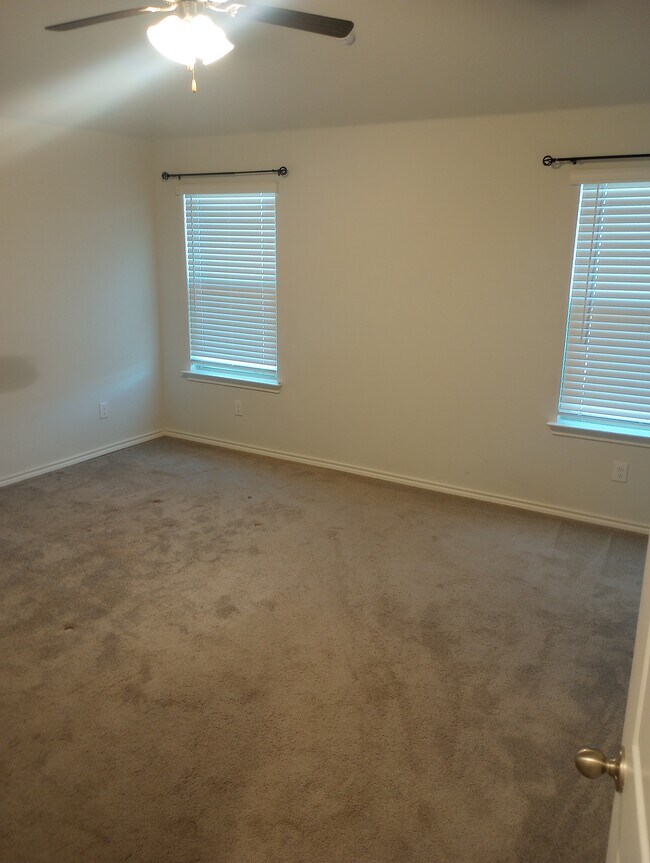 10128 Boxelder Drive, Crowley, TX 76036 photo 4