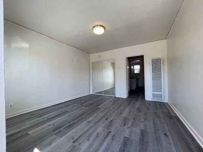 2617 Sacramento St Berkeley, CA 94702 photo 4