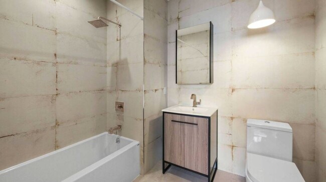 709 Hart St Brooklyn, NY 11221 photo 5