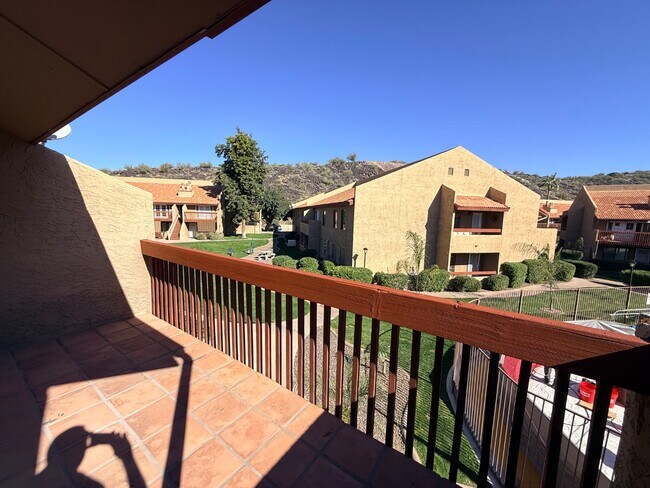 14203 N 19th Ave Phoenix, AZ 85023 photo 4