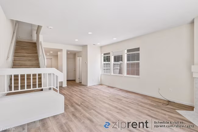2504 Beach Head Way, Richmond, CA 94804 photo 2