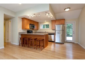 5701 237 St SW Mountlake Terrace, WA 98043 photo 4