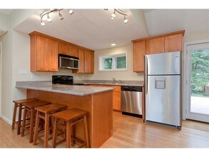 5701 237 St SW Mountlake Terrace, WA 98043 photo 3