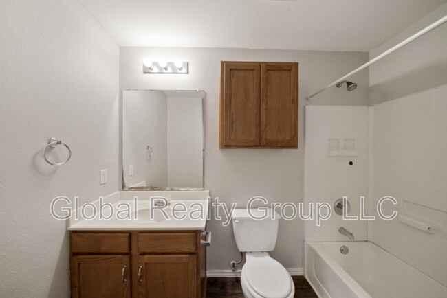 216 Anvil Pl Cibolo, TX 78108 photo 3