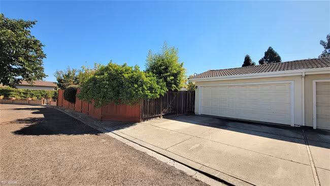 34185 Frederick Ln Fremont, CA 94555 photo 3