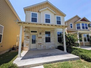 196 Martha Ln Niederwald, TX 78640 photo 2