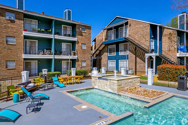 Arlington Oaks Apartment Homes photo 5