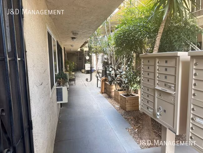 4260 44th St San Diego, CA 92115 photo 3