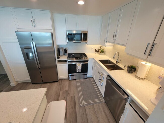 555 Front St San Diego, CA 92101 photo 4