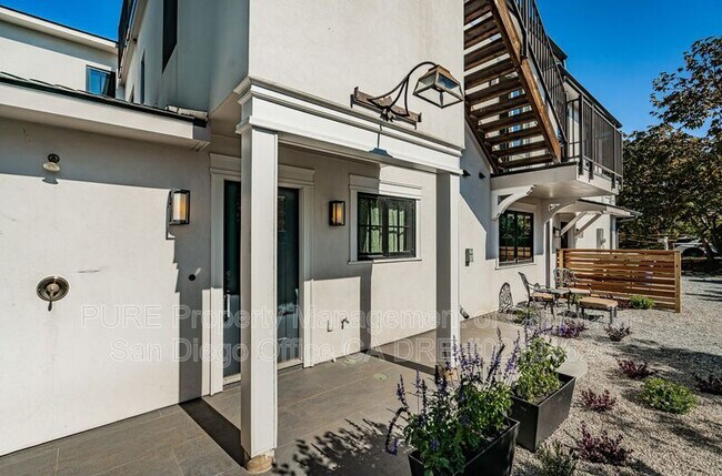 1206 Eolus Ave Encinitas, CA 92024 photo 2