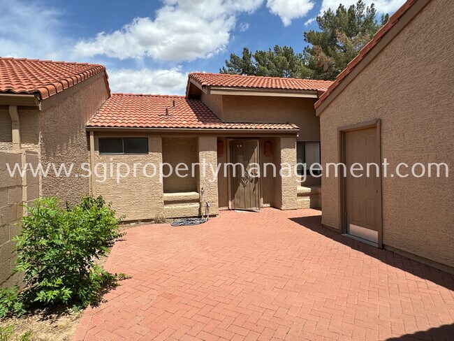 945 N Pasadena Mesa, AZ 85201 photo 2