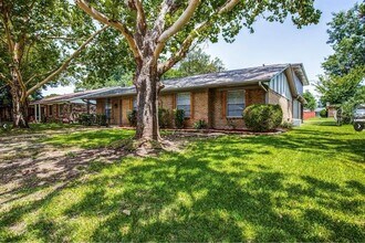 710 Palm Ave Duncanville, TX 75116 photo 2