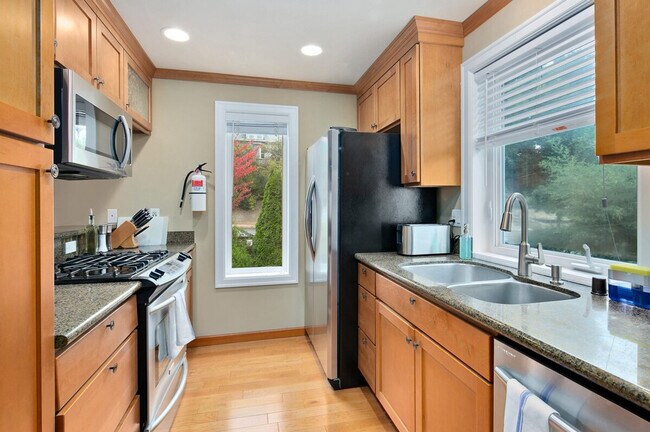 113 27th Ave S Seattle, WA 98144 photo 5