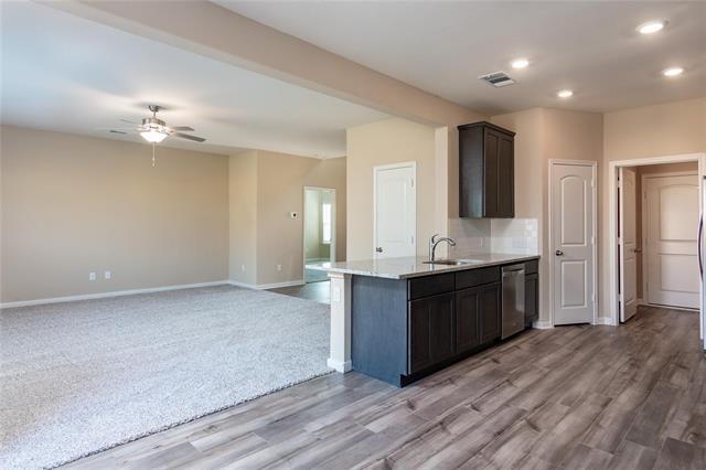 216 Lake Rdg Princeton, TX 75407 photo 3