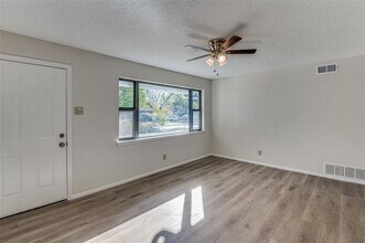 1935 Utica Drive, Dallas, TX 75217 photo 4