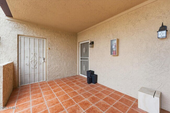 8649 E Royal Palm Rd Scottsdale, AZ 85258 photo 5