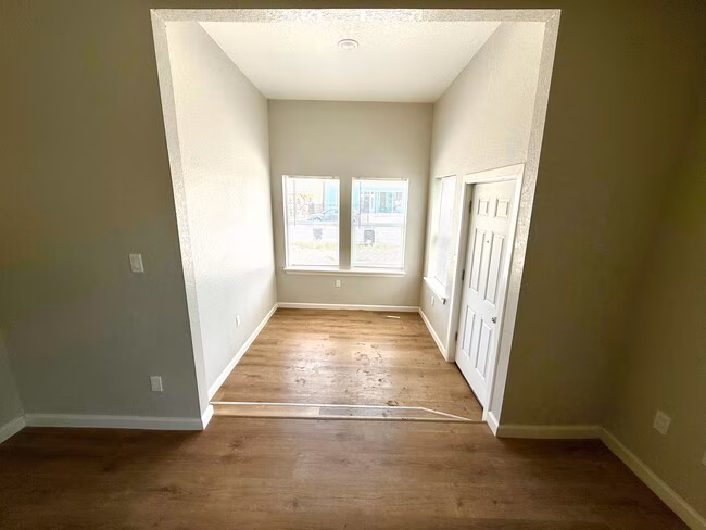 2422 W Commerce St San Antonio, TX 78207 photo 5