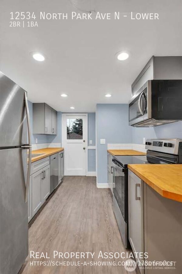 12534 North Park Avenue North, Seattle, WA 98133 photo 5