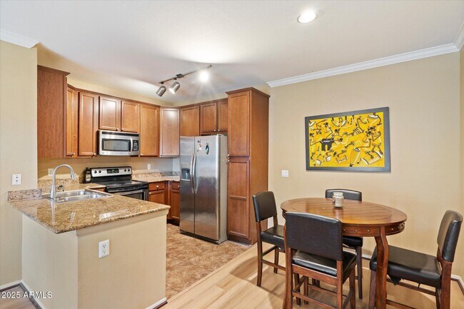7009 E Acoma Dr Scottsdale, AZ 85254 photo 5