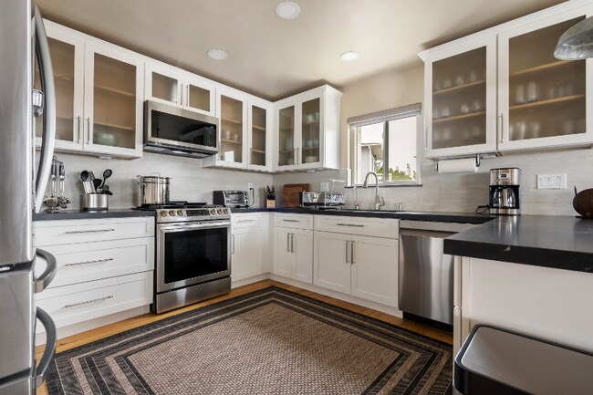 317 Crocus Ct Encinitas, CA 92024 photo 4