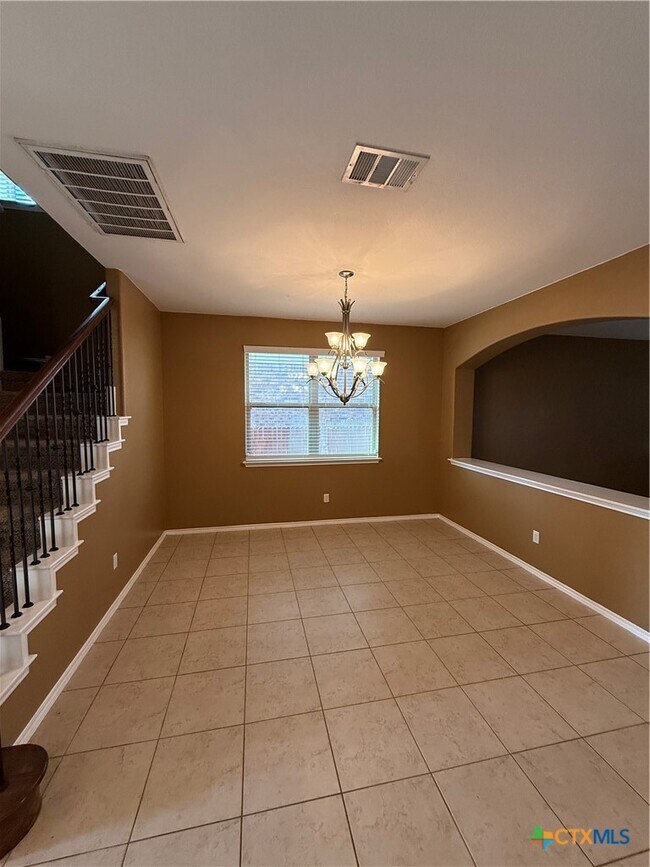 305 Leather Oak Loop San Marcos, TX 78666 photo 3