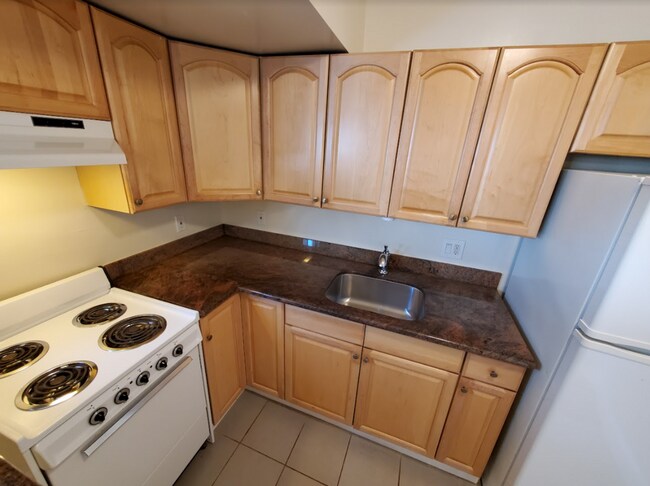16 Arch St photo 3