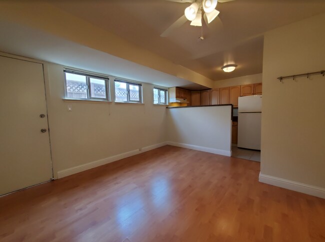 16 Arch St photo 4