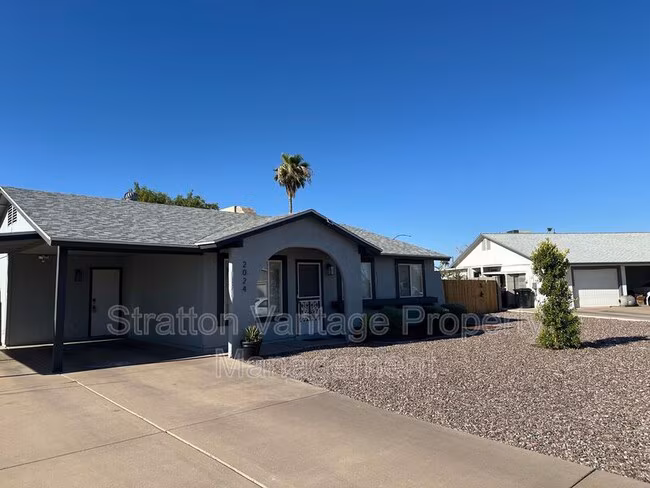 2024 W Posada Cir Mesa, AZ 85202 photo 4