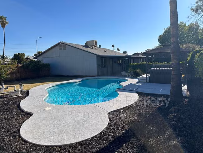 2024 W Posada Cir Mesa, AZ 85202 photo 2