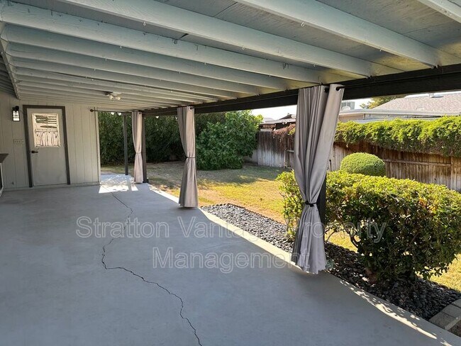 2024 W Posada Cir Mesa, AZ 85202 photo 5