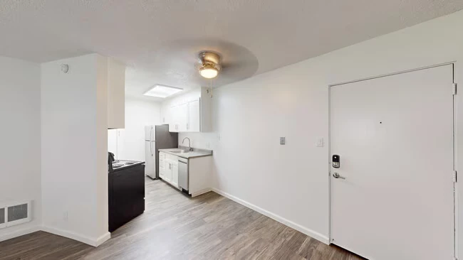 1821 Lincoln Ave San Rafael, CA 94901 photo 4