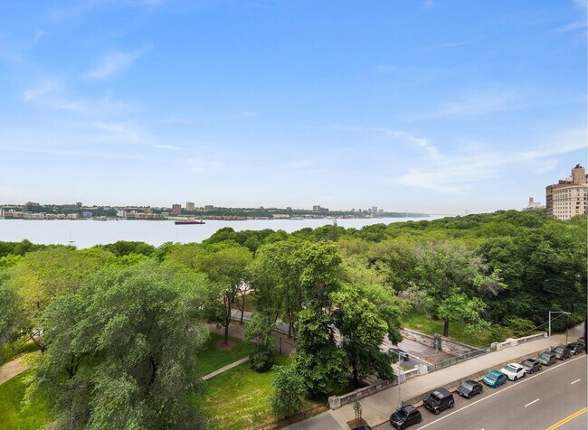 230 Riverside Dr New York, NY 10025 photo 2