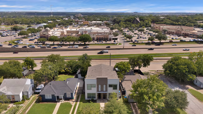 4633 Calmont Avenue, Fort Worth, TX 76107 photo 3