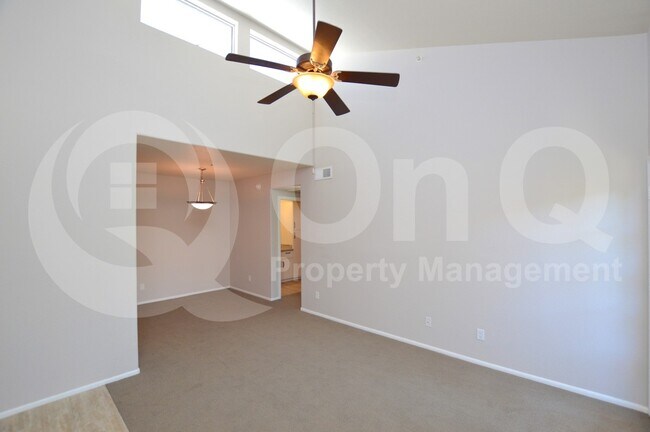7008 E GOLD DUST Avenue photo 4