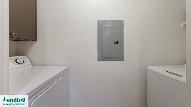 1001 E Playa Del Norte Dr Tempe, AZ 85288 photo 4