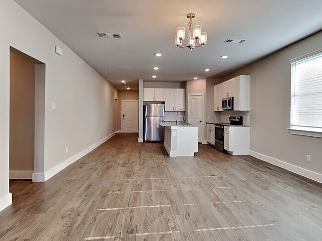 3421 Tennessee Ave Lancaster, TX 75134 photo 4