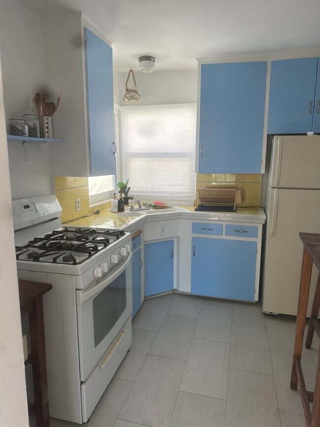 947 1/2-731-32 Beryl St San Diego, CA 92109 photo 4