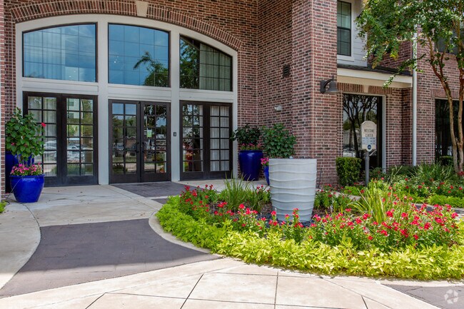 Villas At Bunker Hill Apartments photo 5