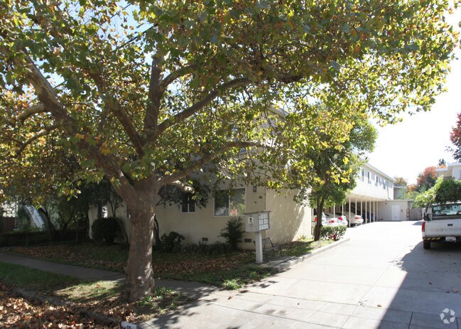 19-21 Belle Avenue, San Anselmo, CA 94960 photo 2