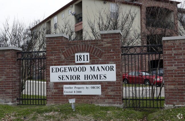 Edgewood Manor Senior Living Income R. photo 3