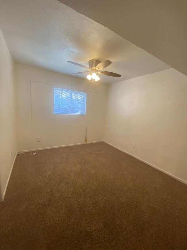 3859 35th St San Diego, CA 92104 photo 4
