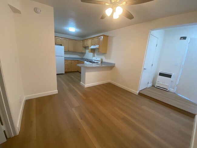 3859 35th St San Diego, CA 92104 photo 2