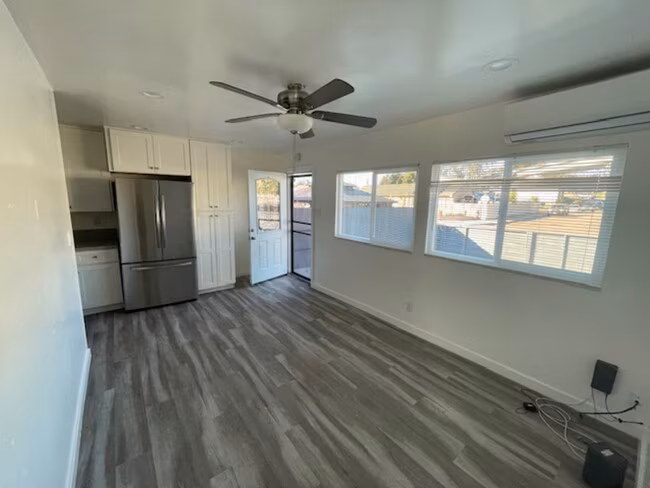 1314 Scott Dr National City, CA 91950 photo 3