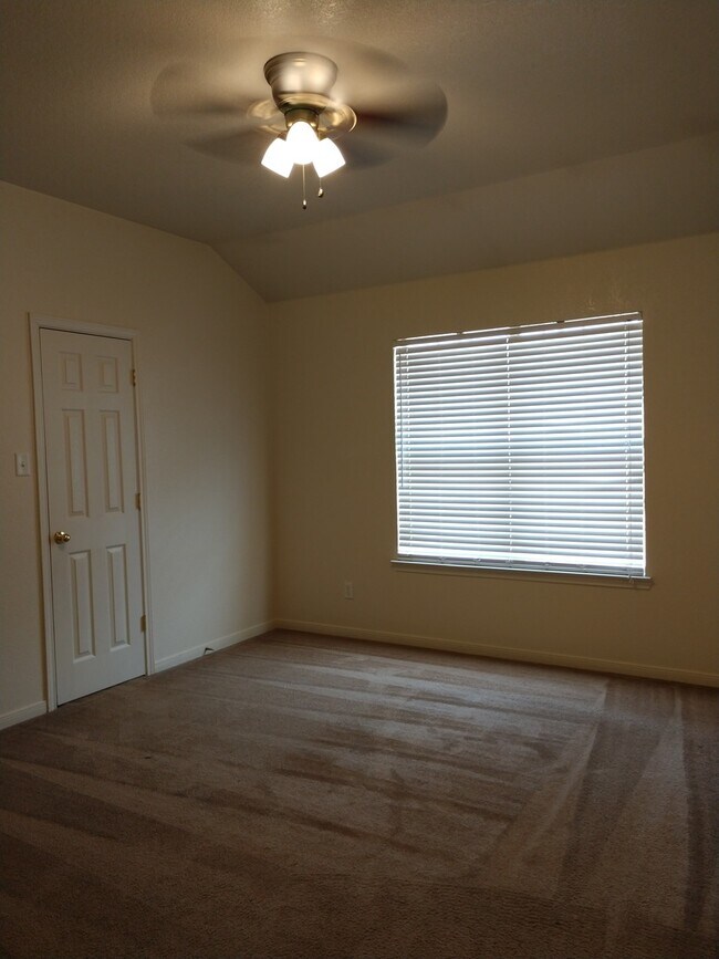 3001 Dannen Ct Killeen, TX 76549 photo 4