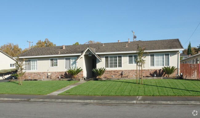 2165 Royal Drive, Santa Clara, CA 95050 photo 3