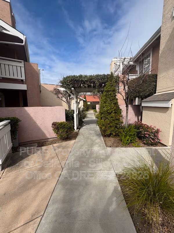 621 E El Camino Real Sunnyvale, CA 94087 photo 2