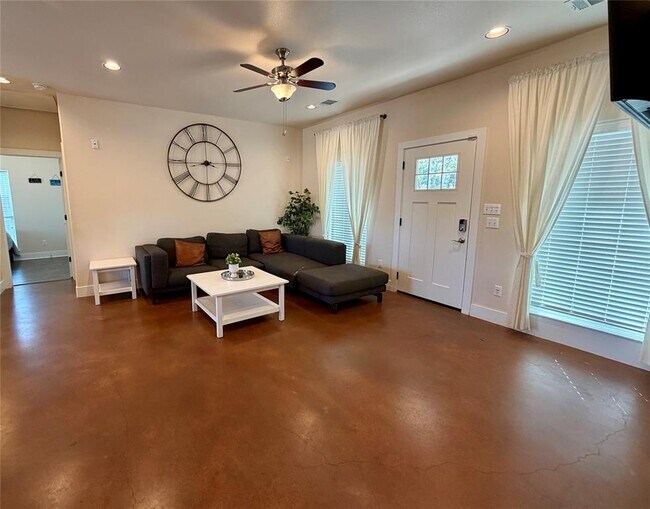 5503 Hiline Rd Austin, TX 78734 photo 3